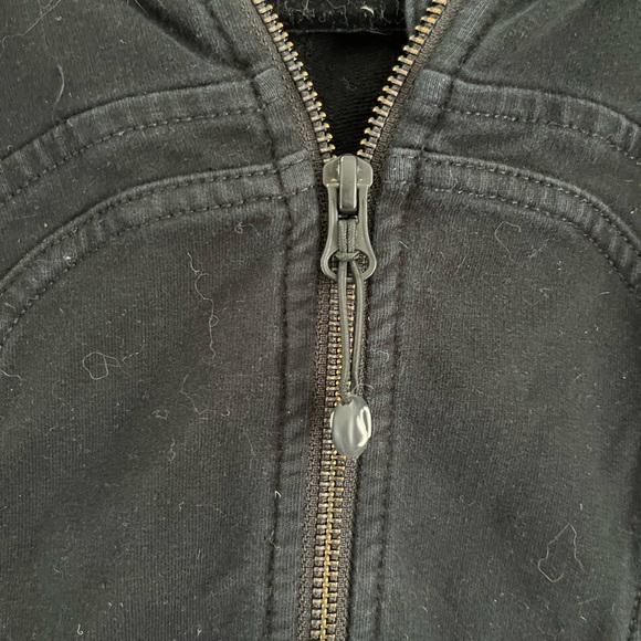 Lululemon zip-up jacket with ruffled hood, size 4 - Picture 7 of 7